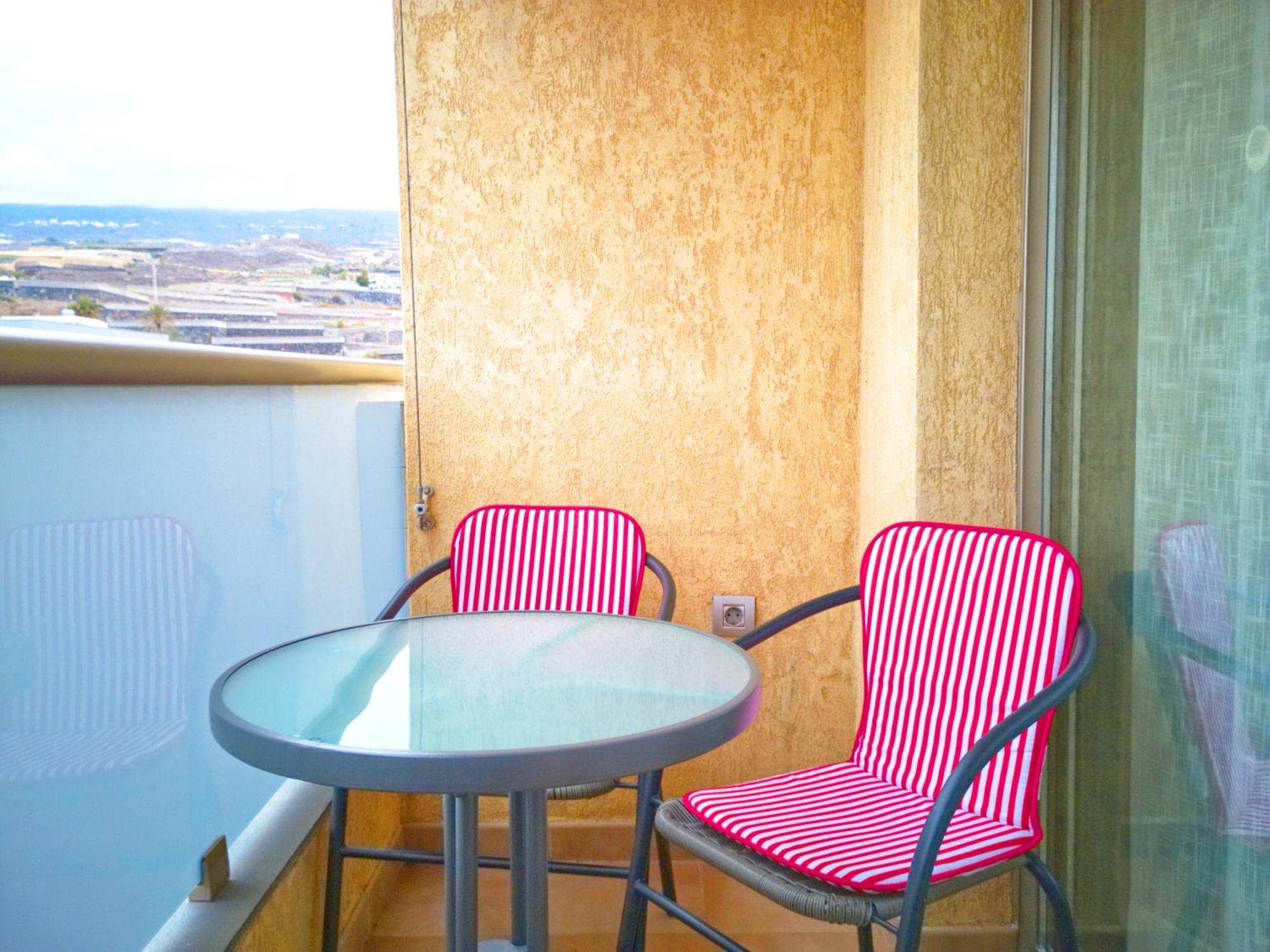 Alcavista - Ac, Fibre Net, 350M To Ocean, Garage, Tv Channels, Sunsets And La Gomera View From Balcony Alcala  Exterior photo